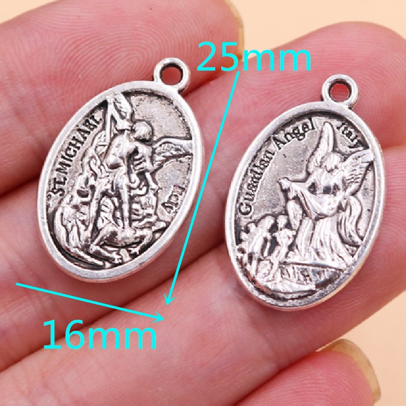 Vintage Christian Tag Pendants - огляд і ціна Vintage Fashion Tags
