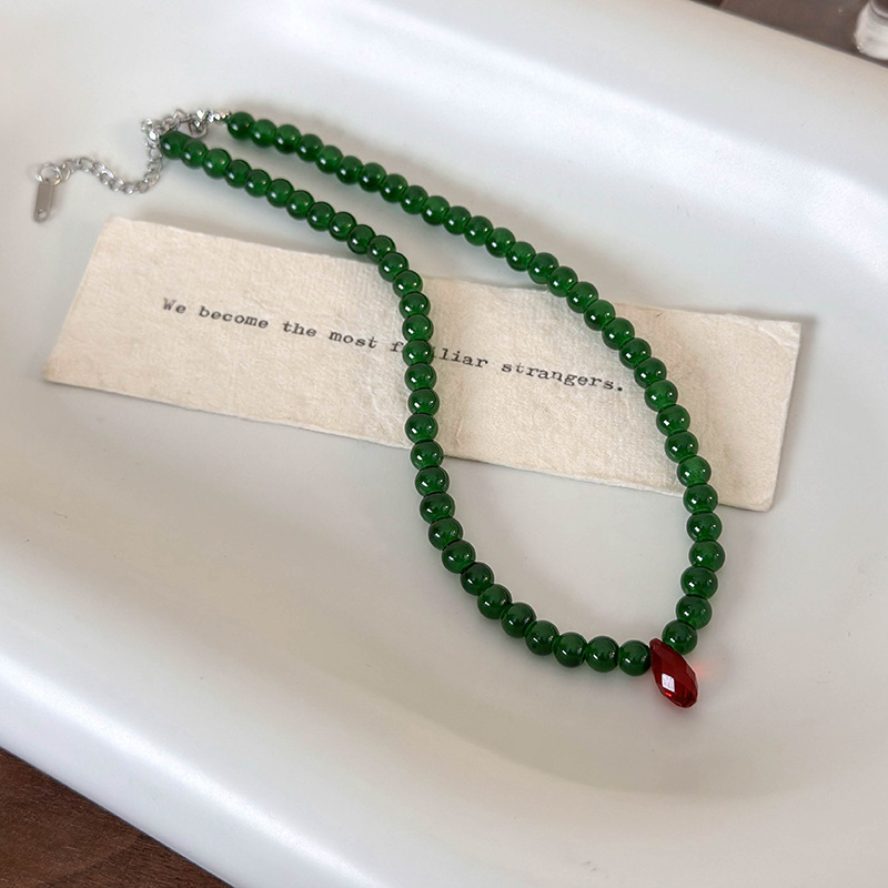 Vintage Green Beaded Necklace  - огляд і ціна Vintage Fashion Faire