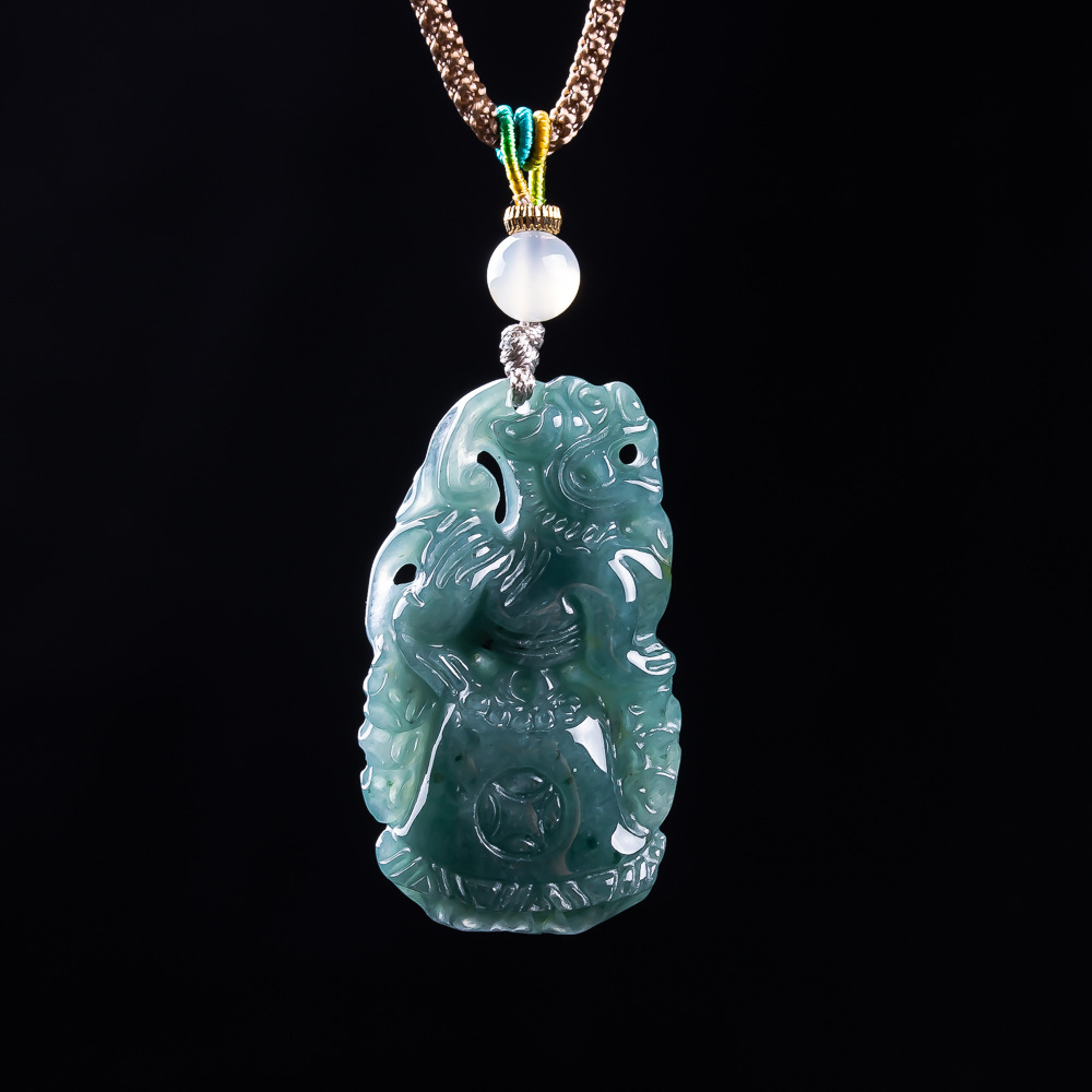Burmese Jadeite Pixiu Pendant  - огляд і ціна Vintage Fashion Necklace
