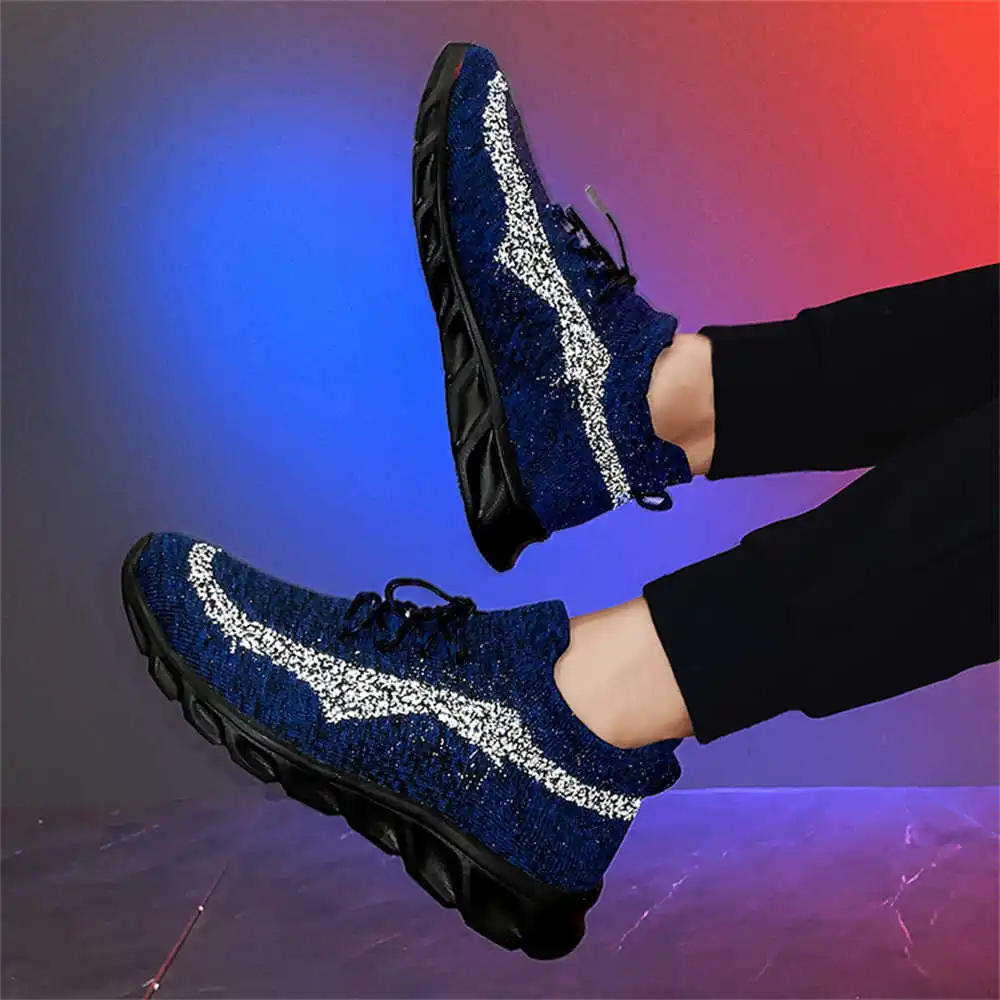 Flat Sole Lace Up Sneakers Pur - огляд і ціна Vintage Fashion Collecting And Wearing Designer Classics