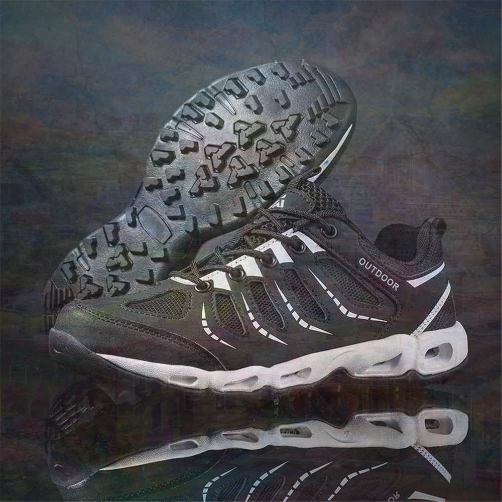 Sumer Round Tip Silver Sneaker - огляд і ціна Vintage Fashion Collecting And Wearing Designer Classics