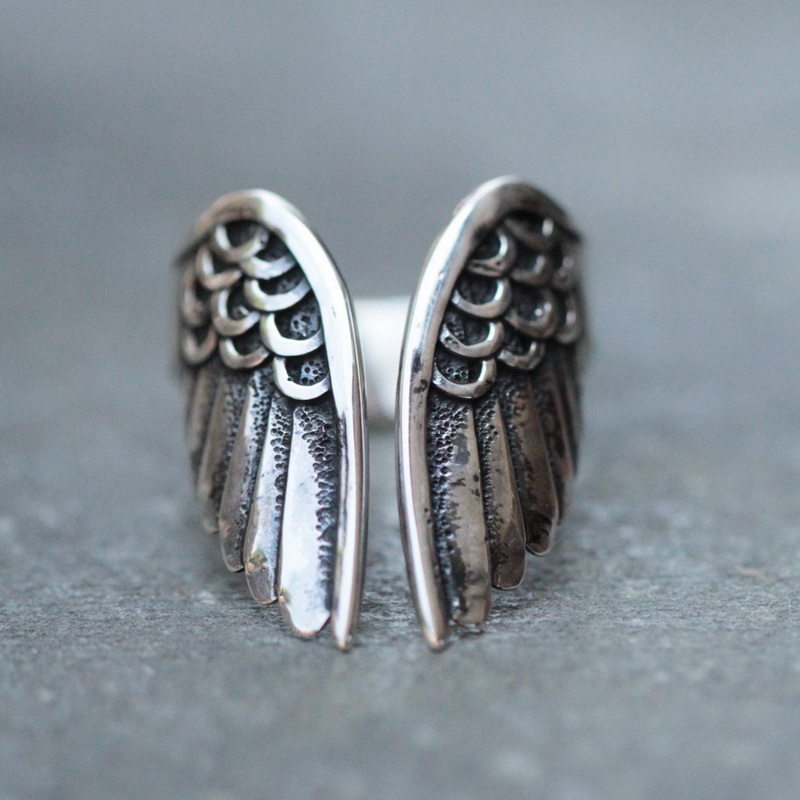 Double Fair Angel Wings Open R - огляд і ціна Vintage Fashion Faire