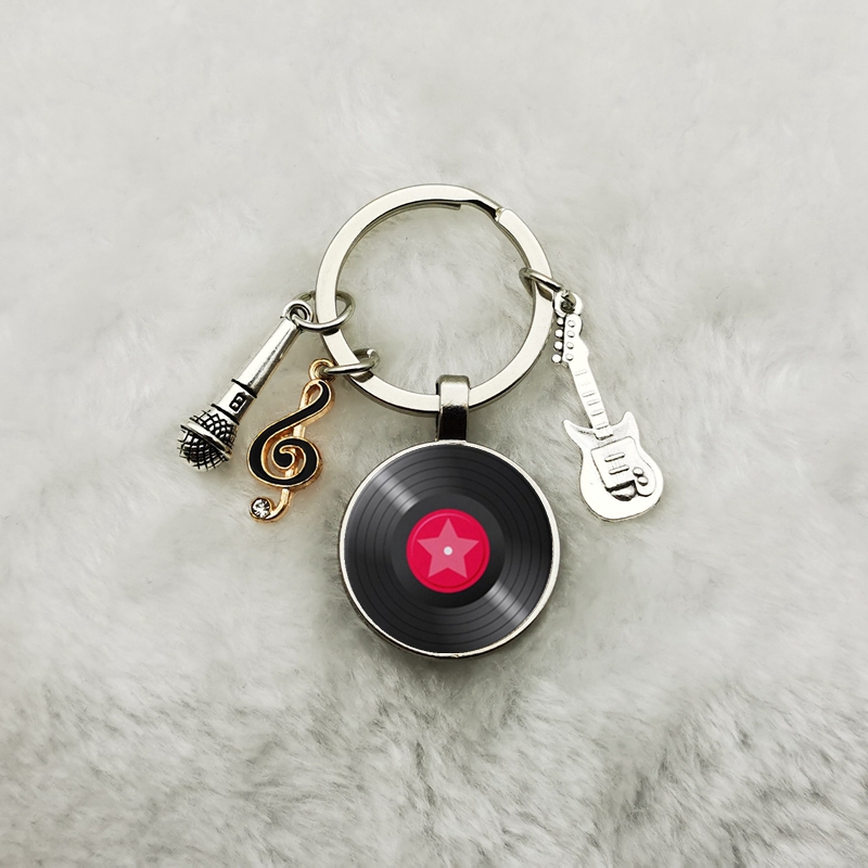 Classic Retro Vinyl Record Key - огляд і ціна Vintage Vibes Fashion
