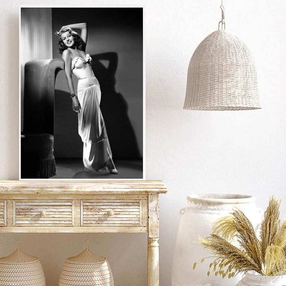 Rita Hayworth Poster,Black and - огляд і ціна Vintage Vogue Fashion Poster
