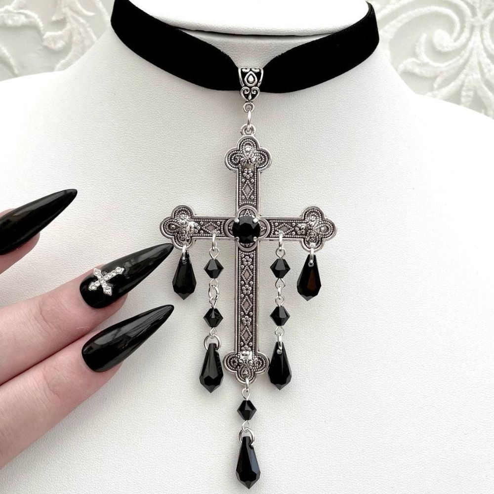 Retro Style Large Cross Pendan - огляд і ціна Vintage Fashion Look